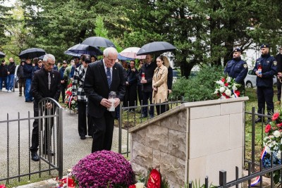 Polaganje vijenaca Bosanka (23).jpg